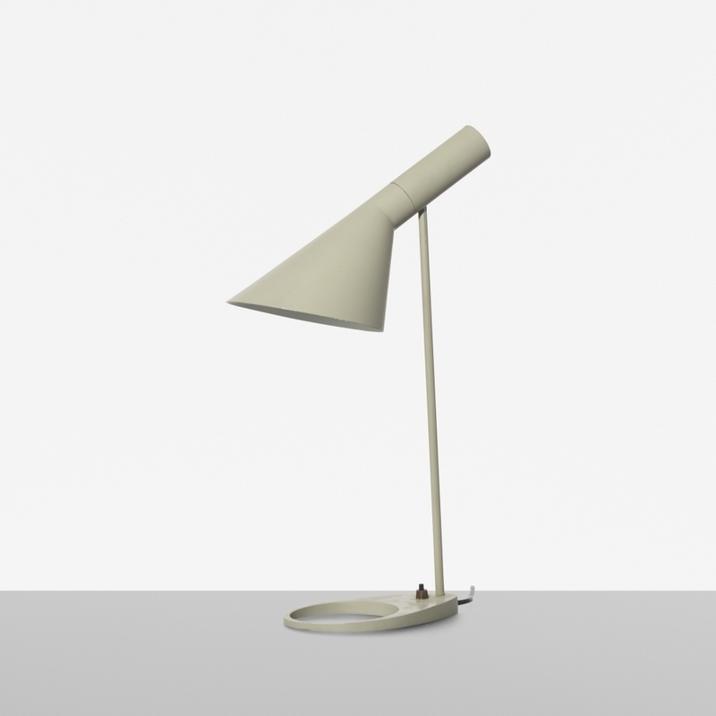Дизайнерский настольный светильник AJ Table Lamp - фото 1