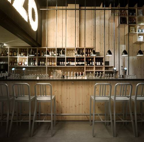 Дизайнерский барный стул Emeco Navy Bar Stool - фото 5