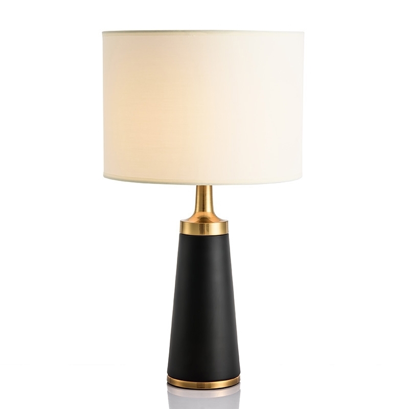 Дизайнерский настольный светильник Cliff Table Lamp
