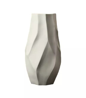 Teresa Vase